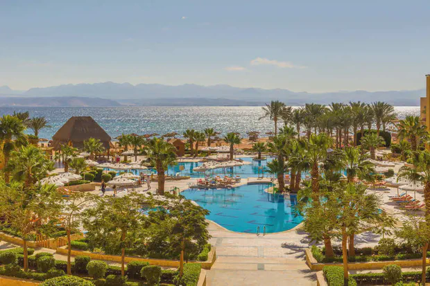 Strand Beach & Golf Resort